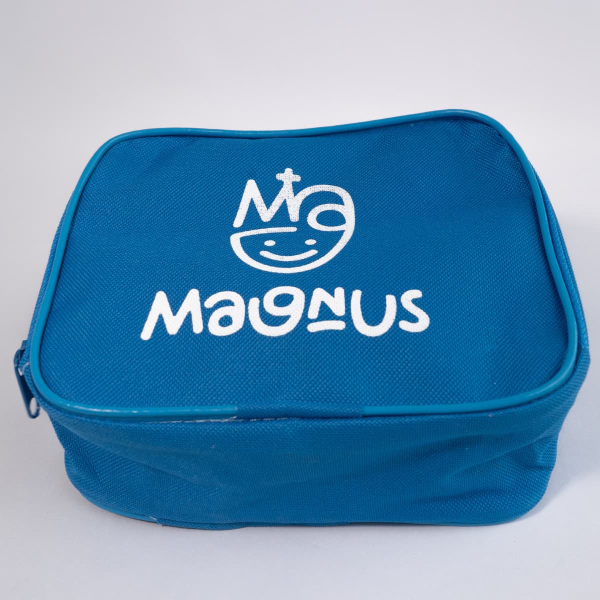 Estuche Profesional Magnus Azúl redondeado